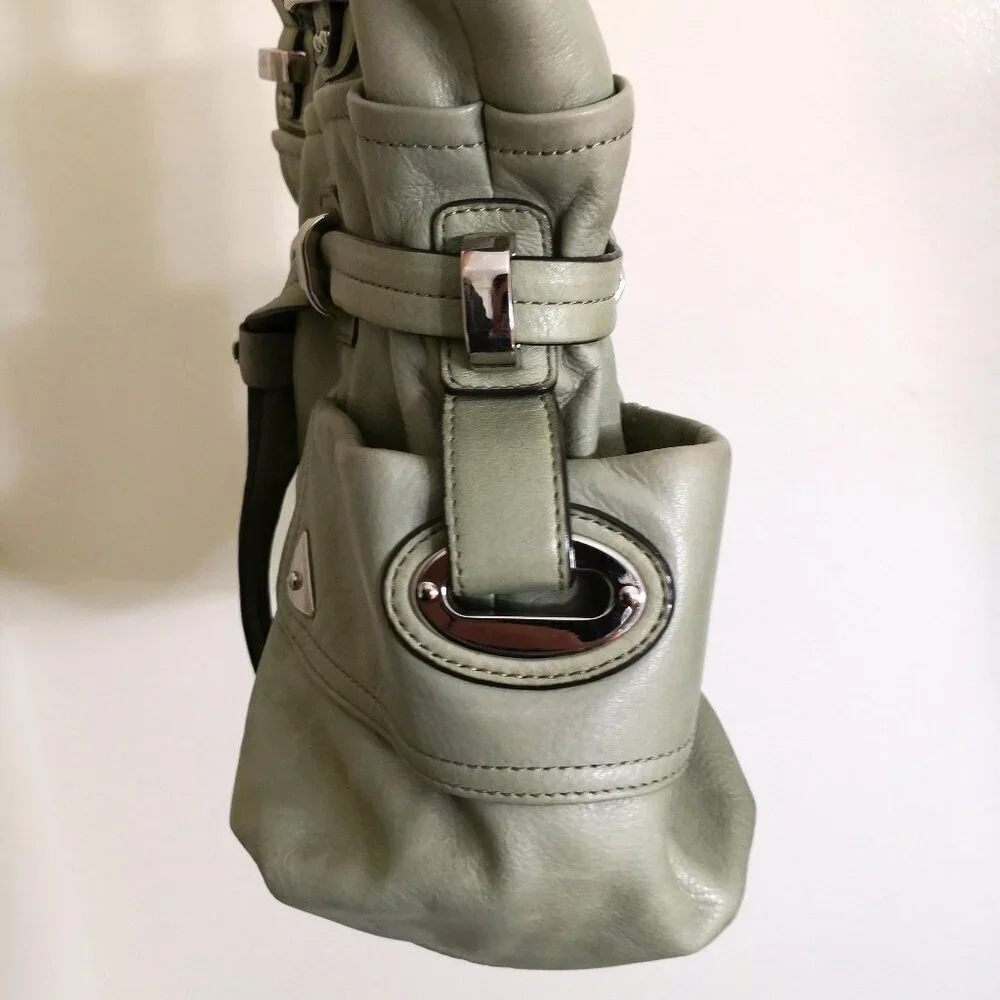 B.‎ Makowsky Leather Tote Bag/Hobo 13